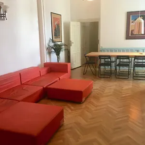 Bed & Breakfast 4th Floor, Varšava