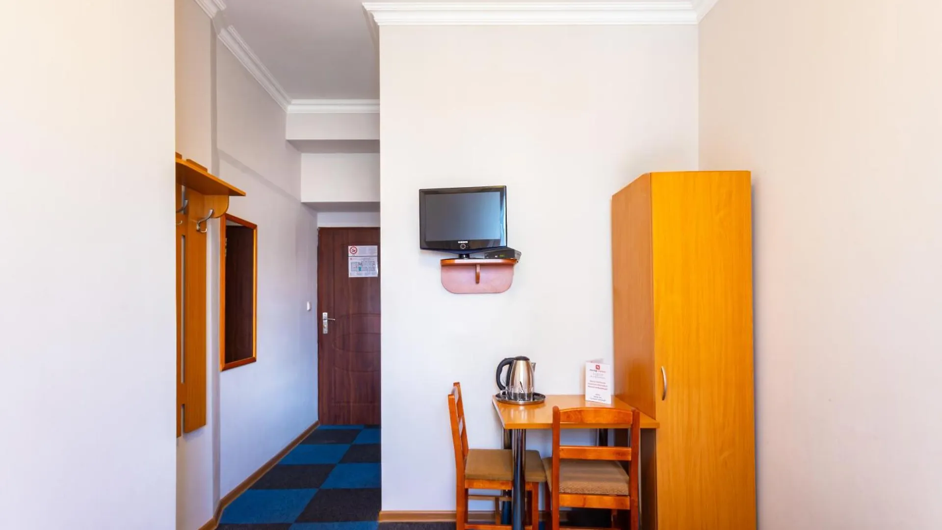 Noclegi Stadion Bed & Breakfast Warsaw