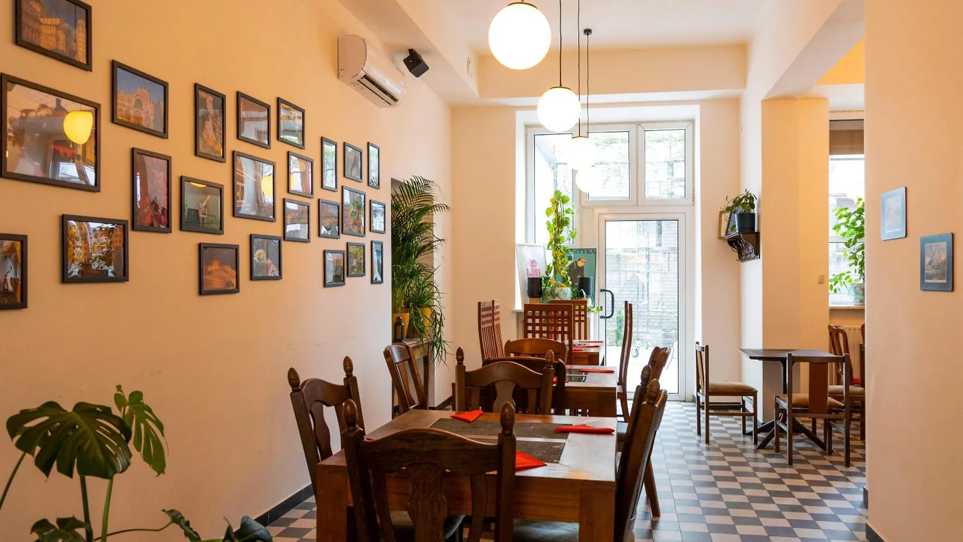 Noclegi Stadion Bed & Breakfast Warsaw Aparthotel