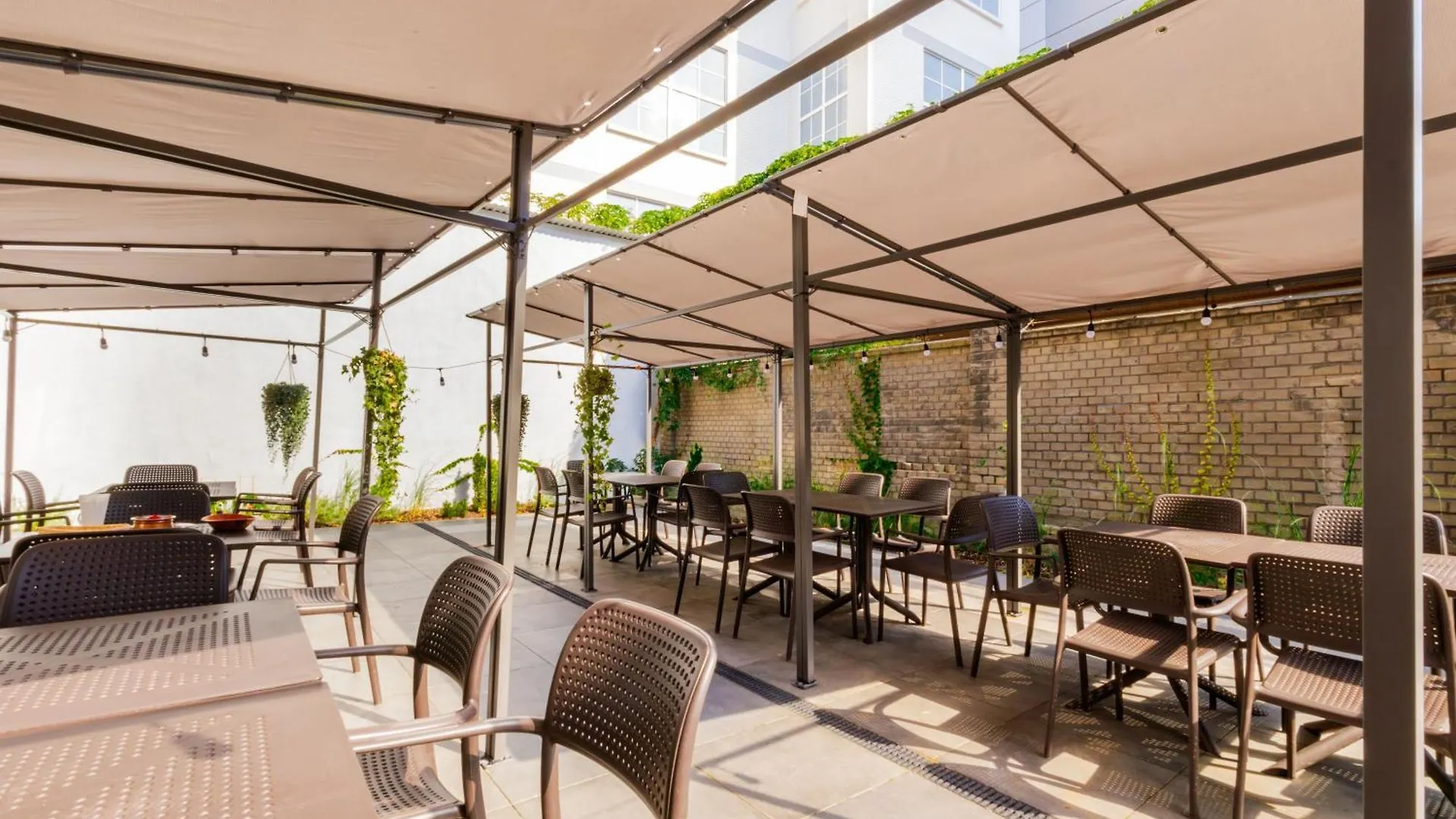 Aparthotel Noclegi Stadion Bed & Breakfast Warsaw