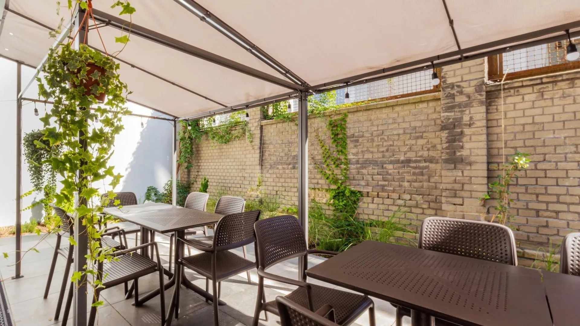 Noclegi Stadion Bed & Breakfast Warsaw 0*,