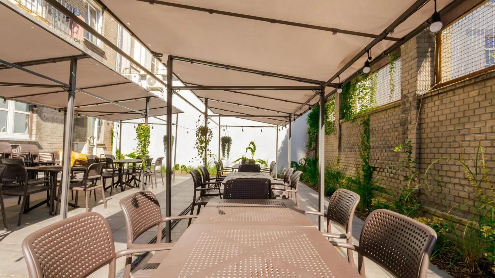 Noclegi Stadion Bed & Breakfast Warsaw