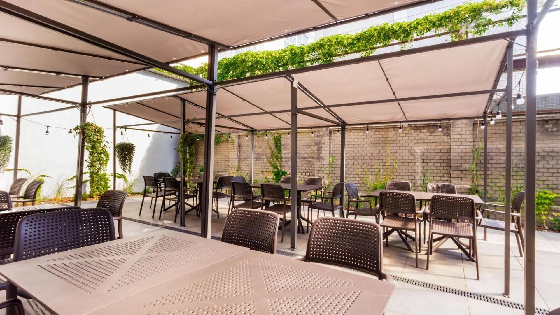 Noclegi Stadion Bed & Breakfast Warsaw 0*,  Poland
