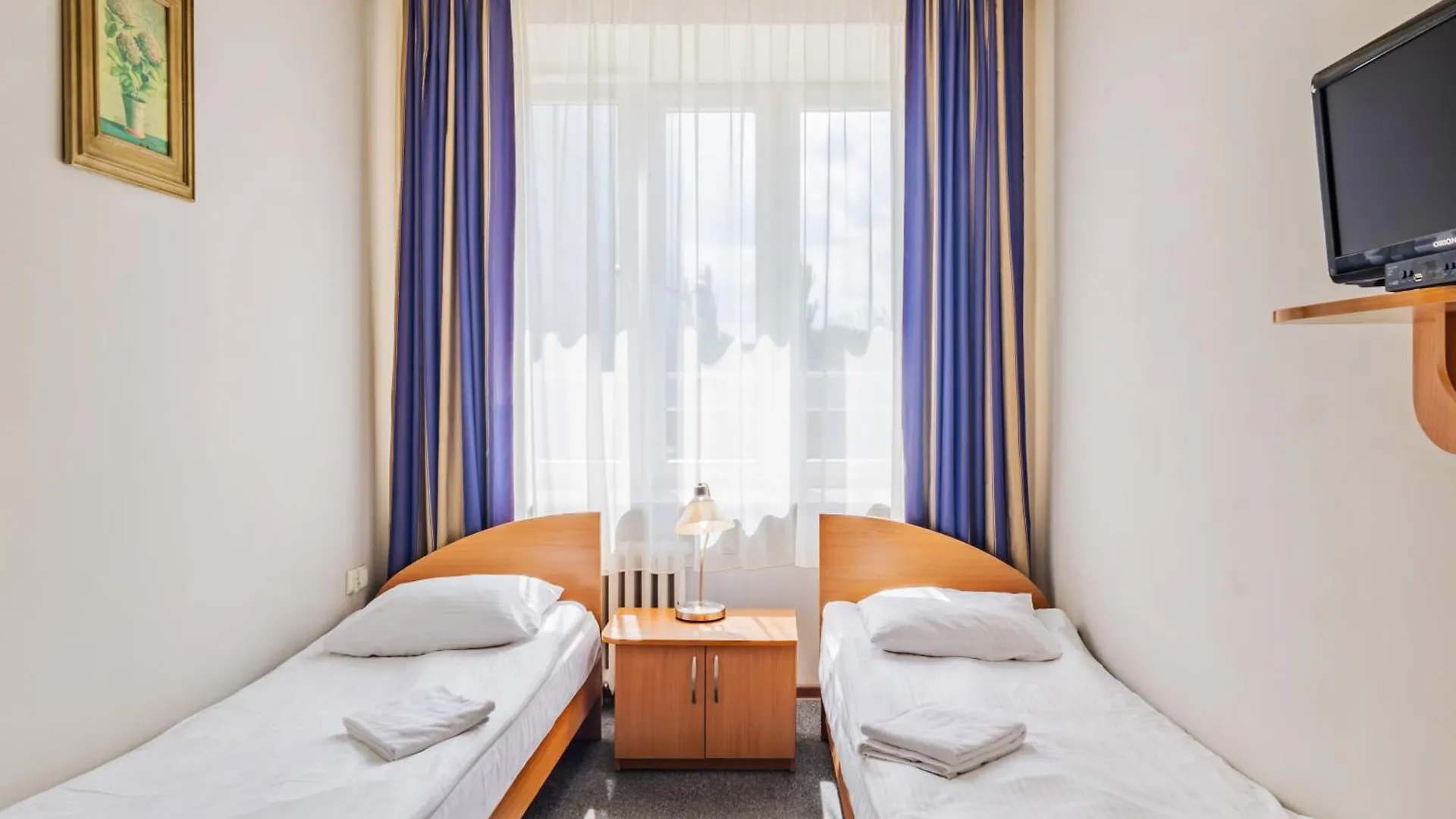 Noclegi Stadion Bed & Breakfast Warsaw Aparthotel