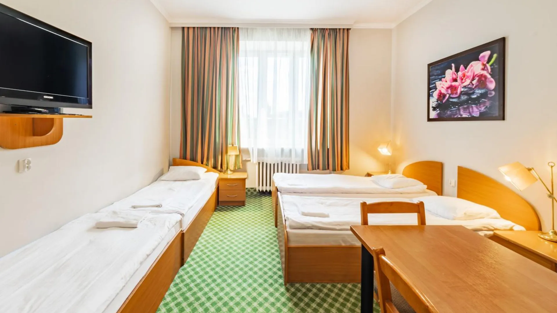 Noclegi Stadion Bed & Breakfast Warsaw 0*,